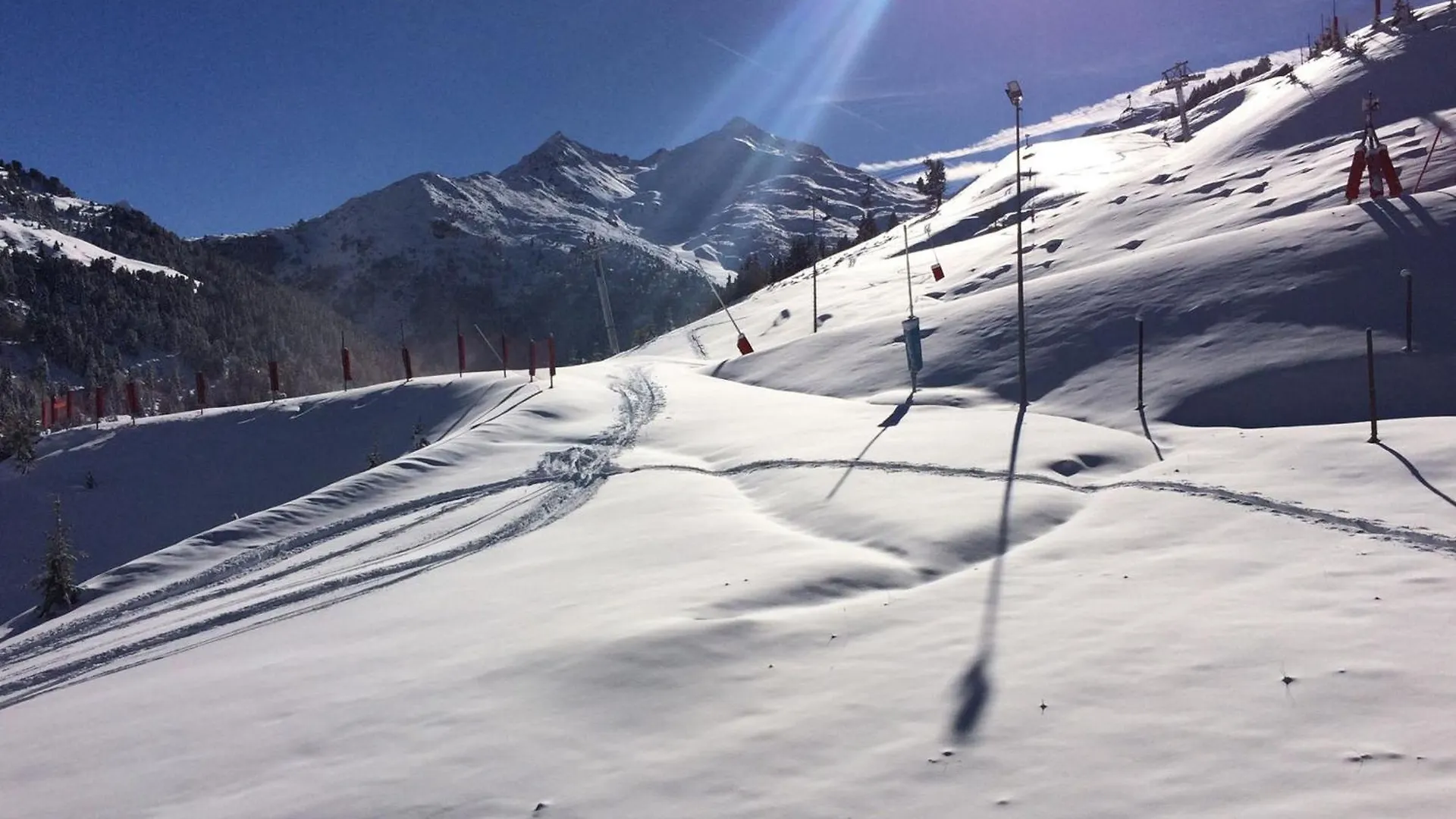 Studio Renove Au Pied Des Pistes, Expose Sud Avec Balcon Et Wi-Fi, Proche Commerces Et Esf - Fr-1-182-167 Meribel France